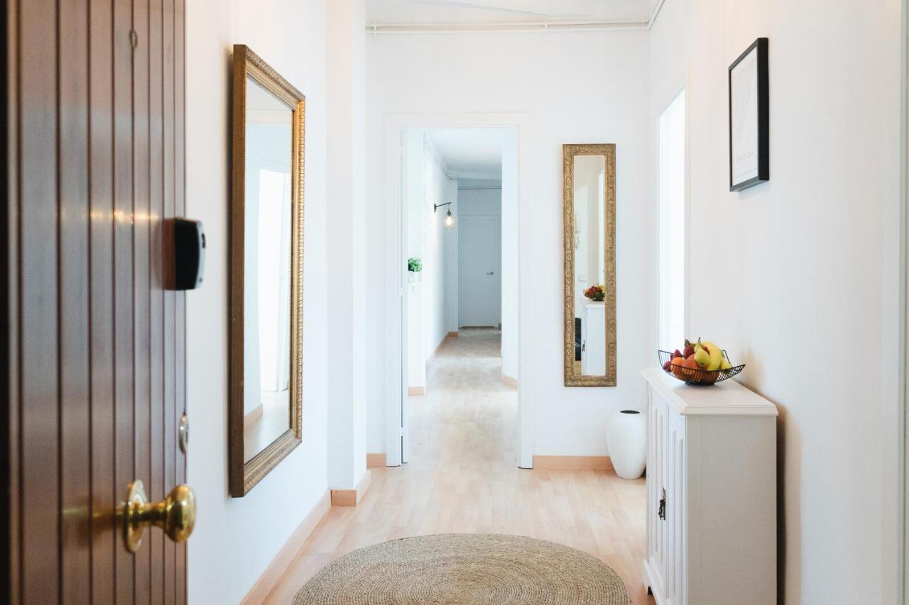 Sunny And Modern Apartment Ideal For Groups Barcelona Kültér fotó
