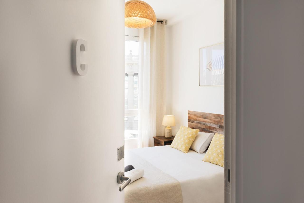 Sunny And Modern Apartment Ideal For Groups Barcelona Kültér fotó