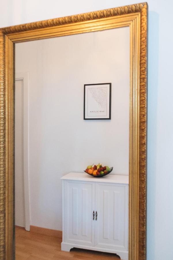 Sunny And Modern Apartment Ideal For Groups Barcelona Kültér fotó