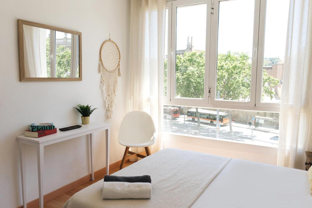 Sunny And Modern Apartment Ideal For Groups Barcelona Kültér fotó