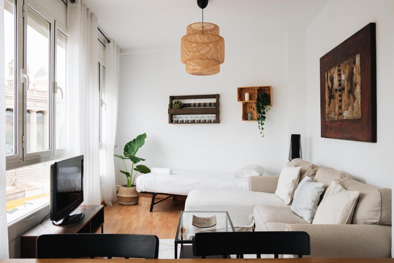 Sunny And Modern Apartment Ideal For Groups Barcelona Kültér fotó