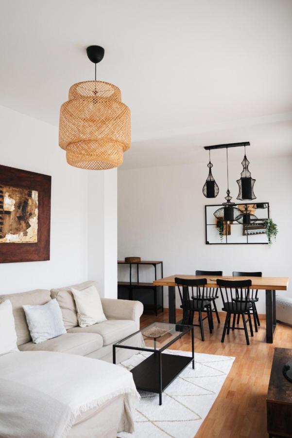 Sunny And Modern Apartment Ideal For Groups Barcelona Kültér fotó