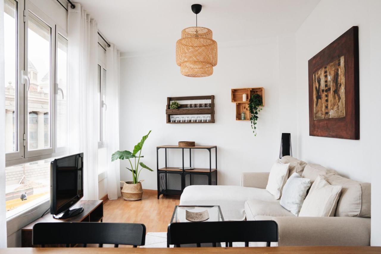 Sunny And Modern Apartment Ideal For Groups Barcelona Kültér fotó